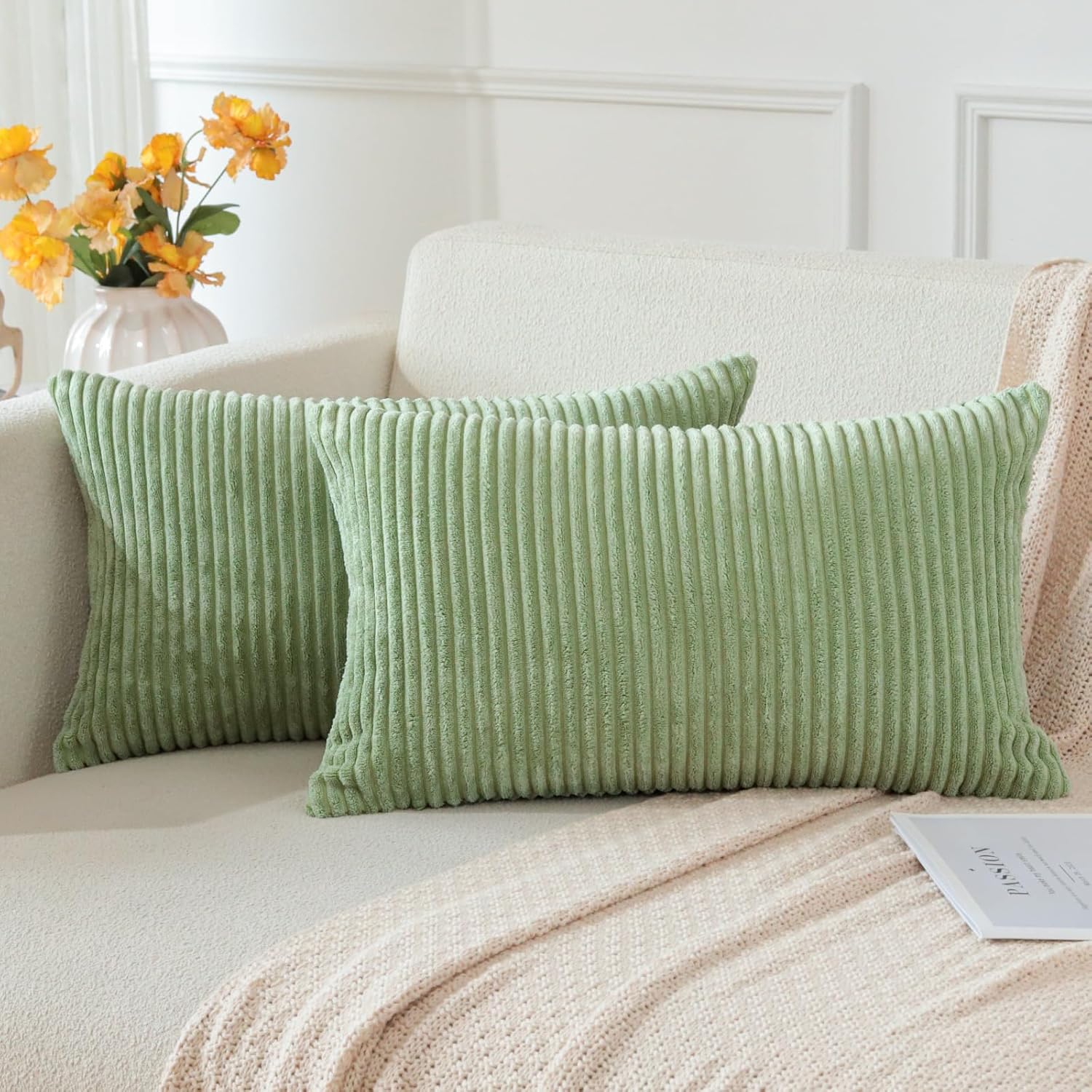Lot de 2 housses de coussin décoratives en velours côtelé pour canapé, 30 x 50 cm (vert sauge) - 2
