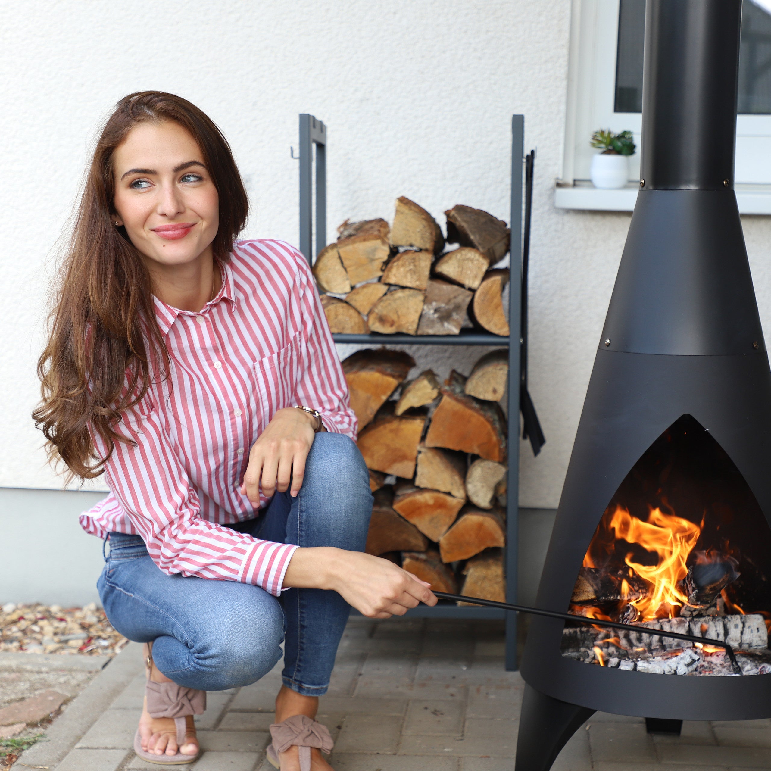 Etagère Cheminée 100x60x30 cm étagère à bûches 2 niveaux bois porte-bûches range buche 4 crochets, anthracite, Relaxdays - 3