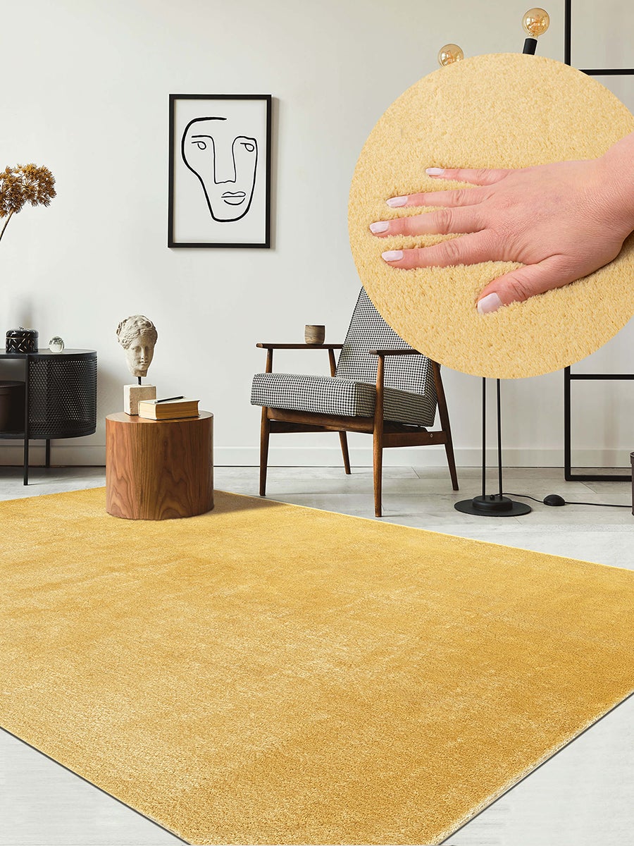 the carpet Relax tapis moelleux à poils courts, dessous antidérapant, lavable à 30 degrés, super soft, aspect fourrure, Or, 160 x 220 cm - 2