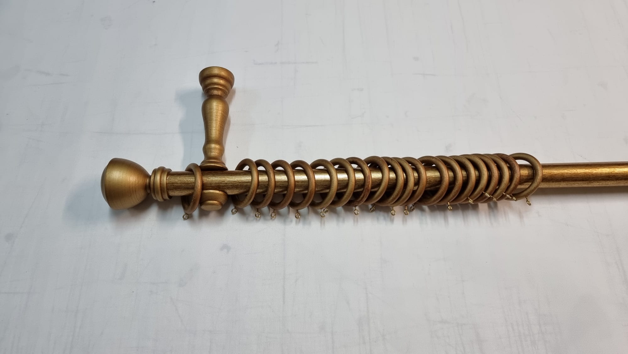 Bastone Per Tende In Legno Noce 35mm - Lunghezza Personalizzabile Fino 300cm - Con Anelli E Staffe - Foto 8