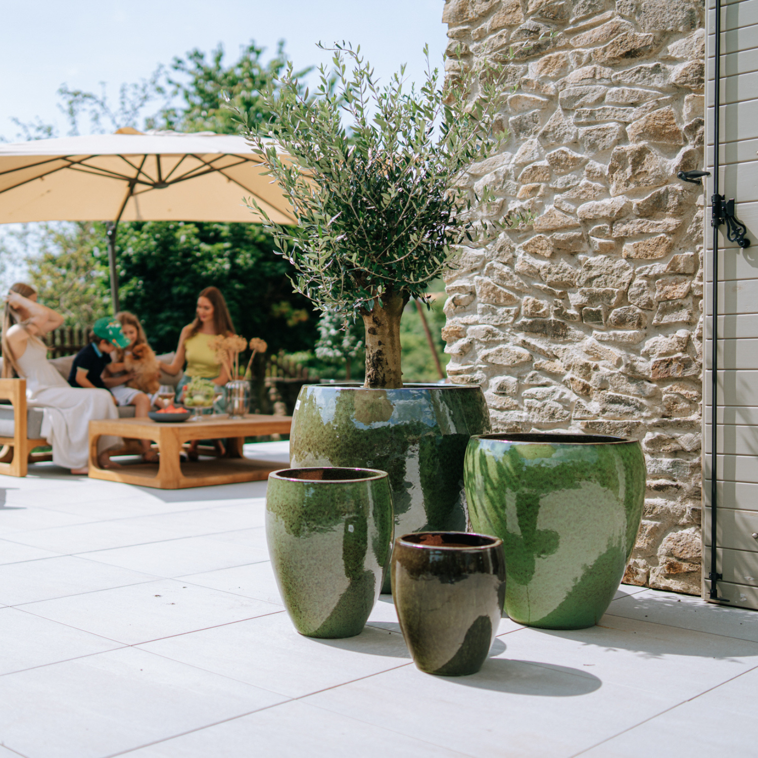 Pot grande taille d'extérieur LAFONTAINE 23x35cm vert tropical, fait main en terre cuite émaillée, résistant au gel - 2