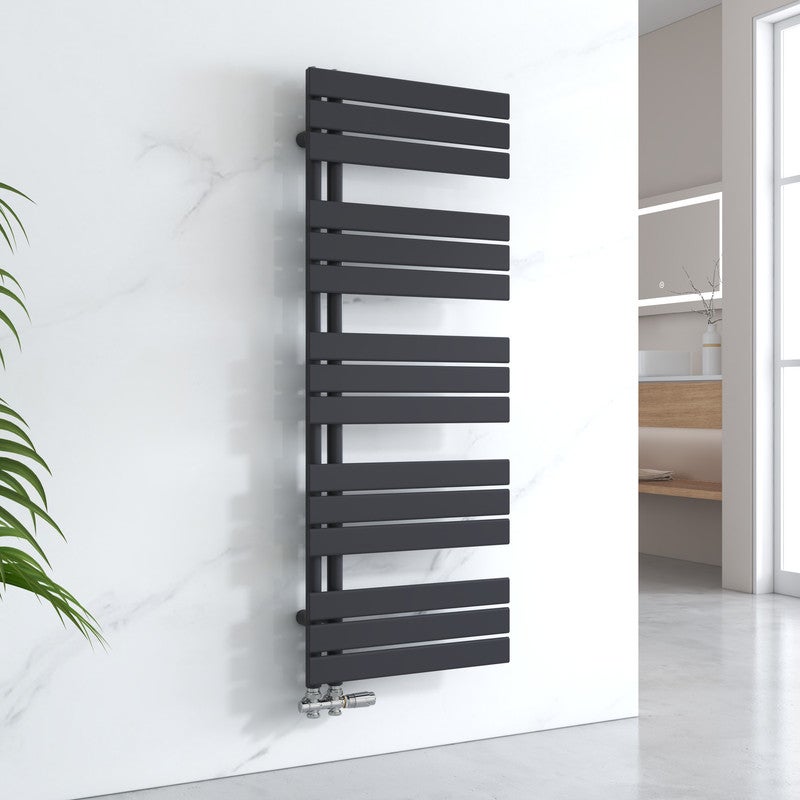 EMKE Grzejnik Łazienkowy 661W, 132x50 cm, 4 bar, do 7 m² – Czarny