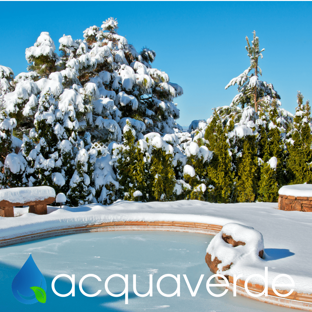 Svernante Liquido INVERNOLUX per Piscina 5 LT, Mantenimento Invernale Acqua Non Schiumogeno, Antibatterico, Antialghe con Sequestrante Calcare Metalli - 5