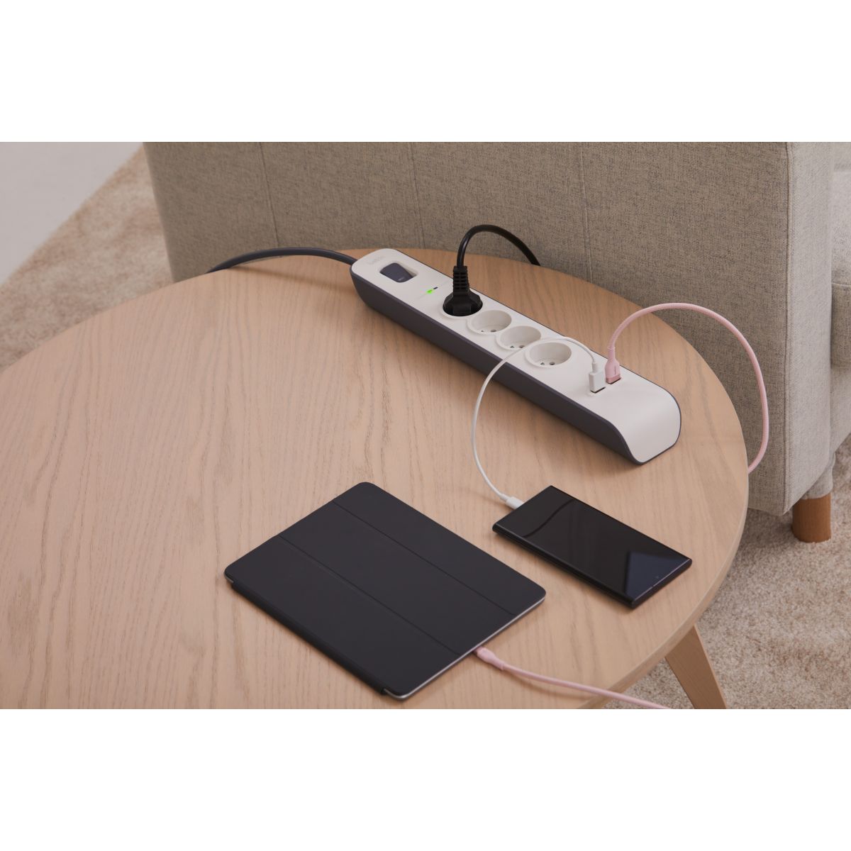 Belkin BSV401CA2M Presa Filtrata Multipla, Protezione dalle Sovracorrenti, con 4 Prese CA, 2 Prese USB, EU Tipo Francia - 5