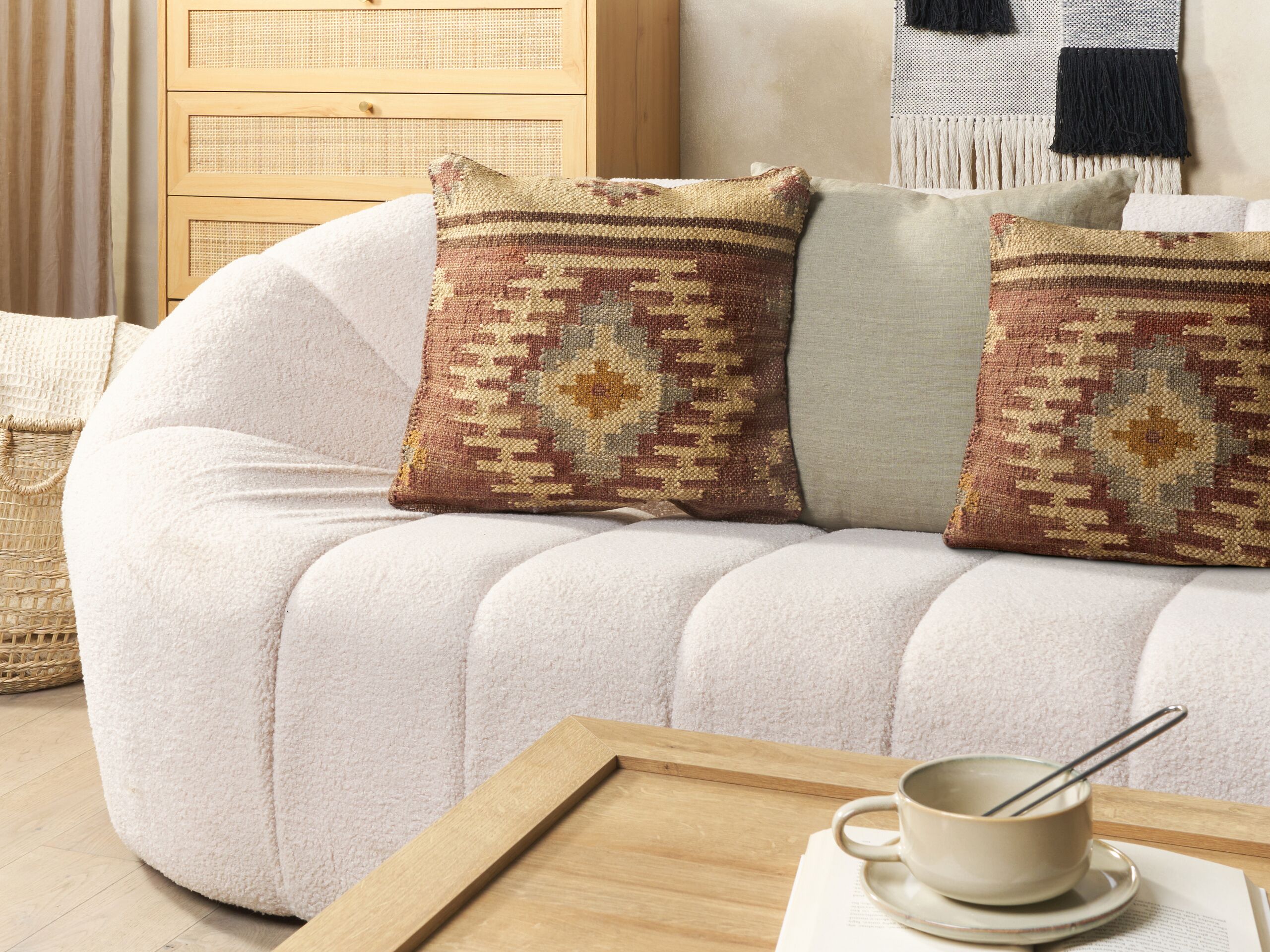 Beliani conjunto de 2 cojines beel yute 45 x 45 cm geométrico multicolor