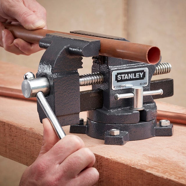Stanley - Etau d'établi standard FATMAX 100mm - 1-83-065