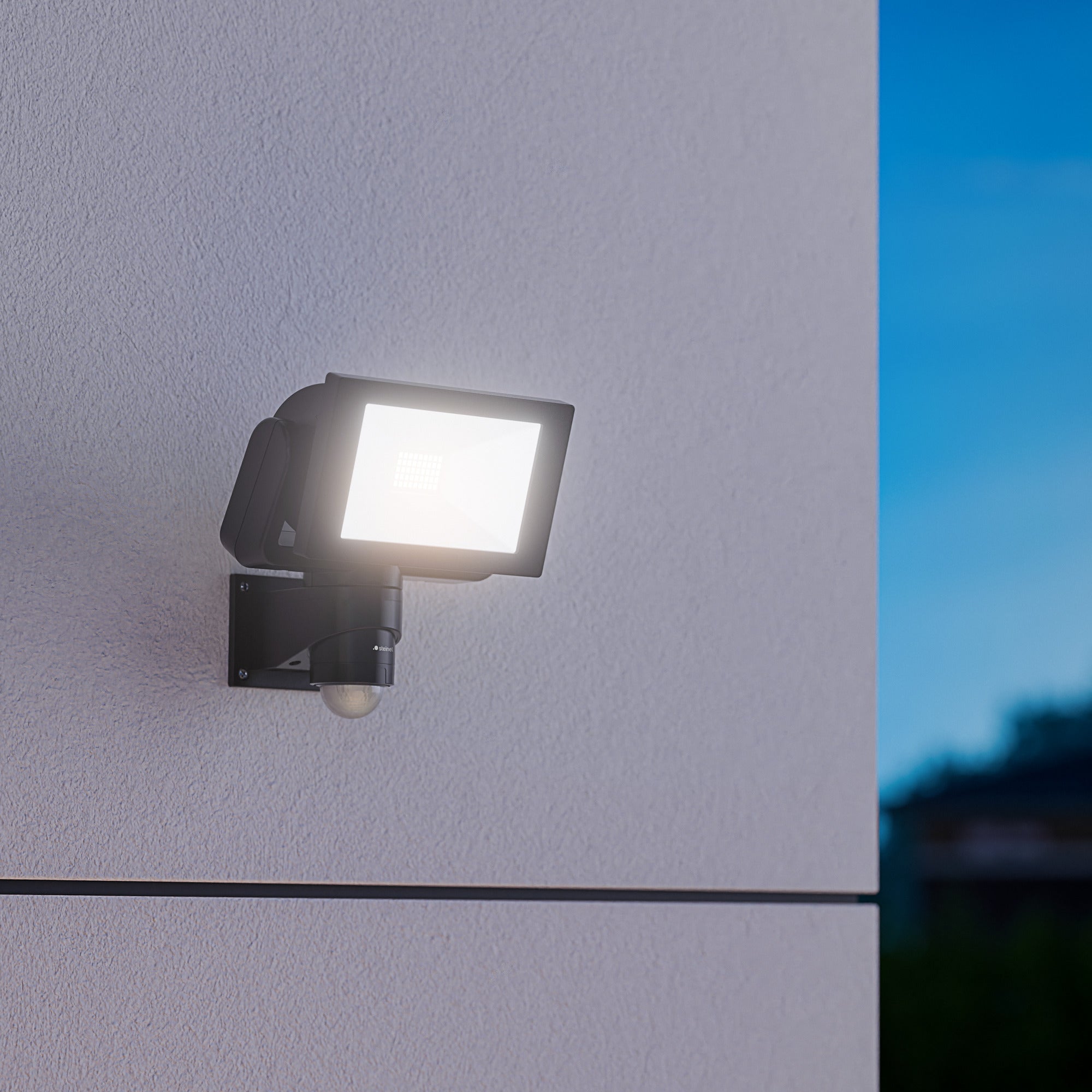 STEINEL Projecteur extérieur à détection LED intégrée LS 300 S noir 4000 K - 3