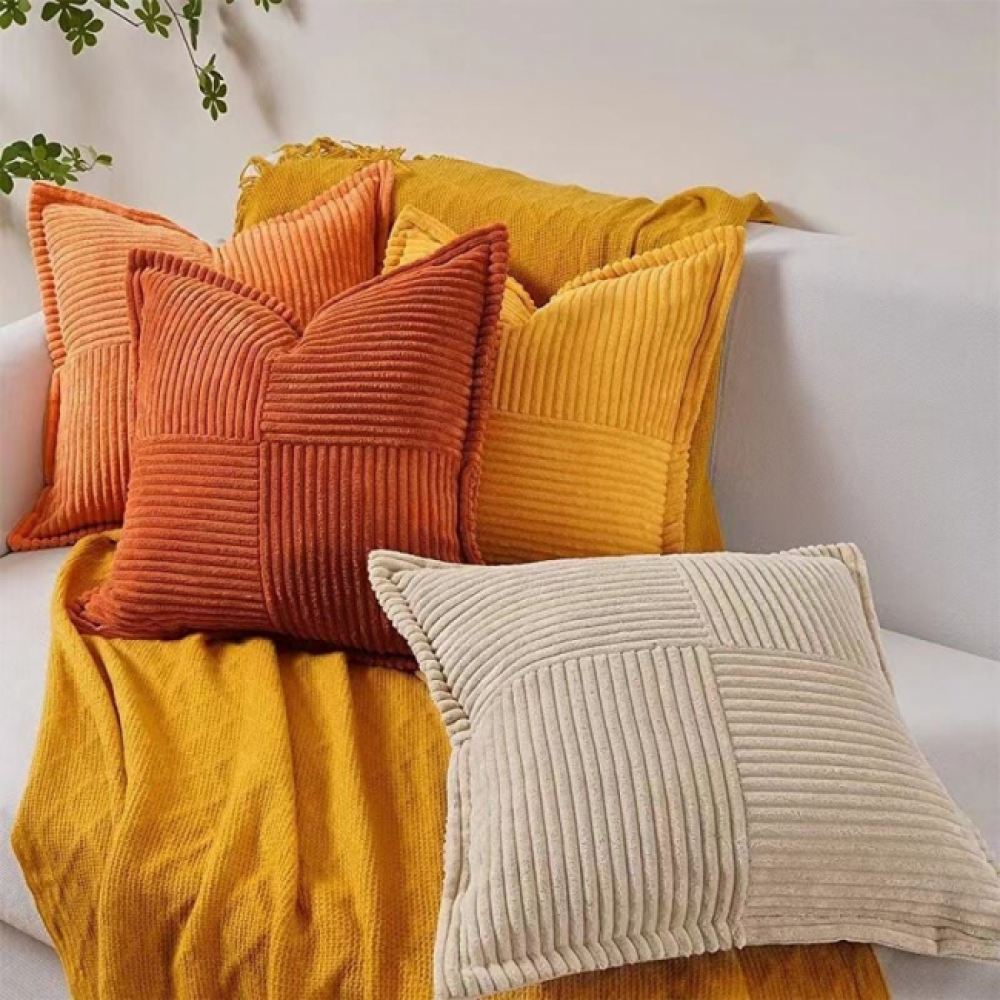 Lot de 2 taies d'oreiller en velours côtelé beige à motif croisé. Idéal pour décorer une chambre, un salon ou un bureau, 45 x 45 cm - 2