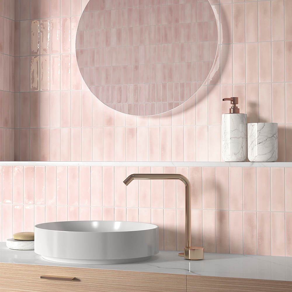 Płytka mini metro premium z gresu porcelanowego do wnętrz i na zewnątrz Beret Różowy 5x15 cm Mat