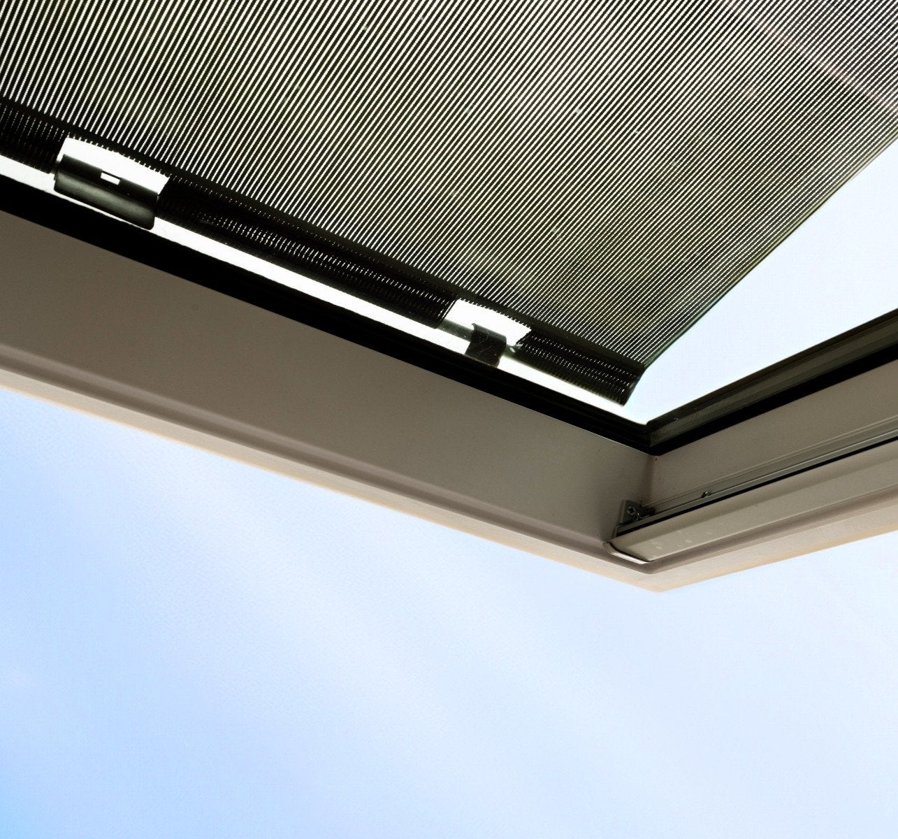 Store extérieur anti-chaleur pare-soleil pour fenêtre de toit – compatible VELUX® 304, M04, 306, M06, 308, M08 - 3