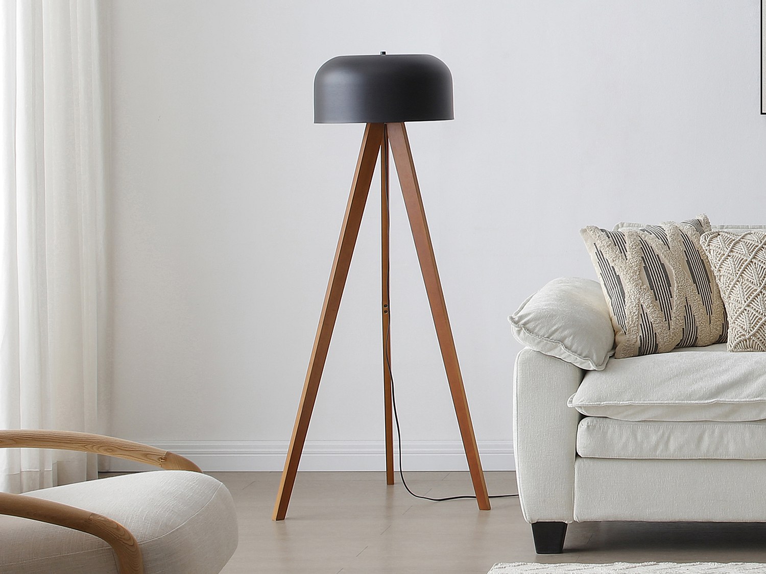 Lampa trójnóg z drewna hebanowego i metalu śr. 42 x wys. 145 cm - Naturalny i czarny - PAVICO