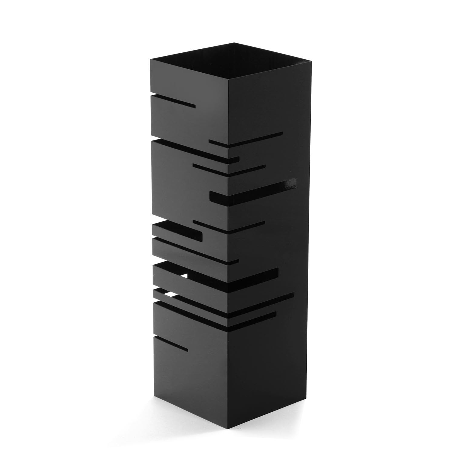 Versa Malena Portaombrelli per ingresso, camera o sala da pranzo, porta ombrello, moderno, dimensioni (altezza x larghezza x profondità) 50 x 23 x 23 cm, metallo, colore nero opaco Versa Malena Portaombrelli per ingresso, camera o sala da pranzo, porta ombrello, moderno, dimensioni (altezza x larghezza x profondità) 50 x 23 x 23 cm, metallo, colore nero opaco