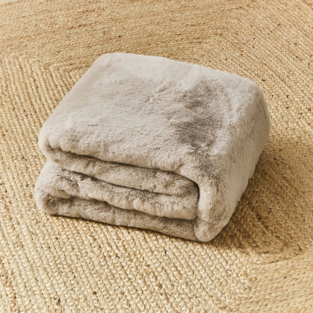 Plaid fausse fourrure 150x200 cm - 2