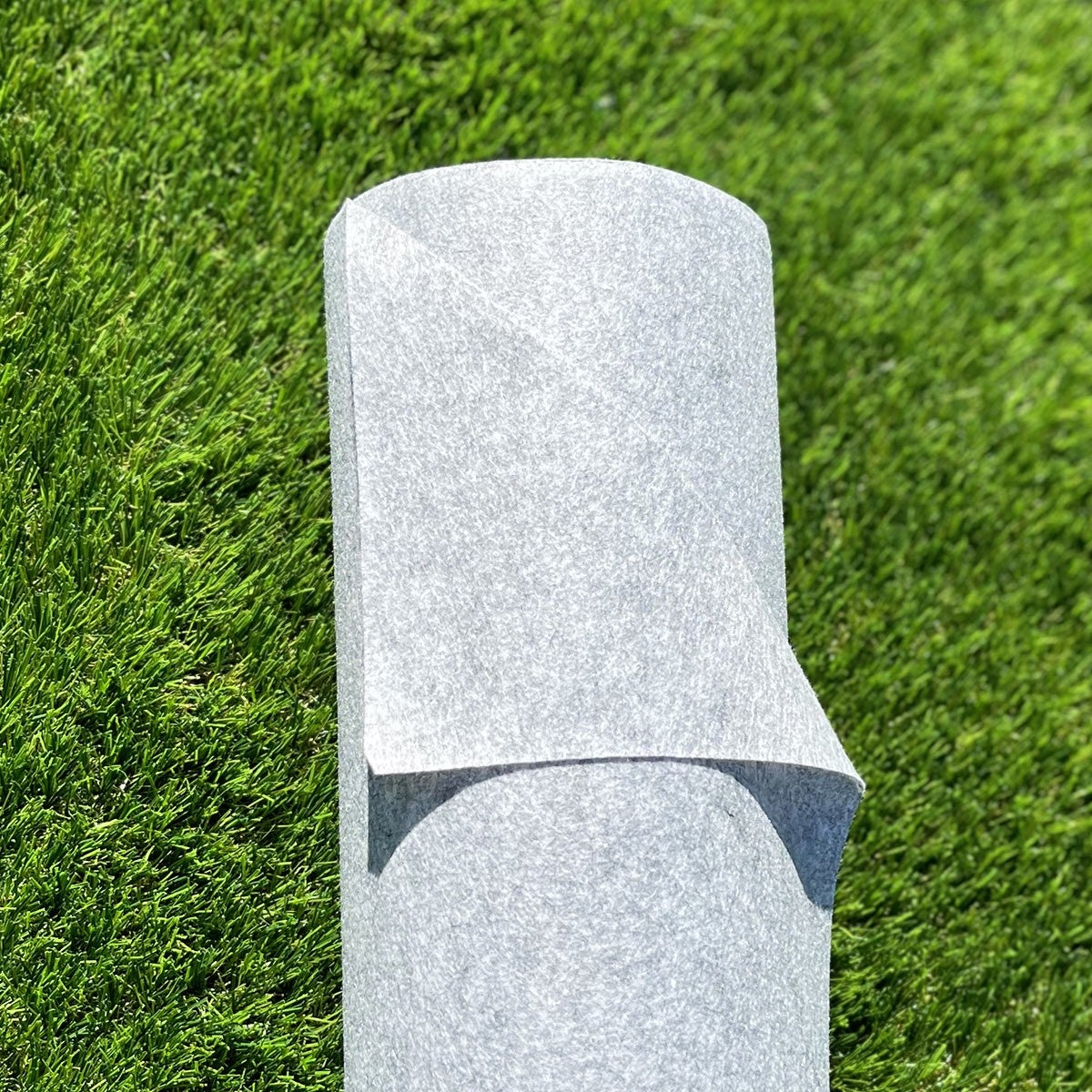 Géotextile 150 g/m² – rouleau 1,5 m x 25 m –soit 37.50M² idéal sous gazon synthétique et graviers - 5