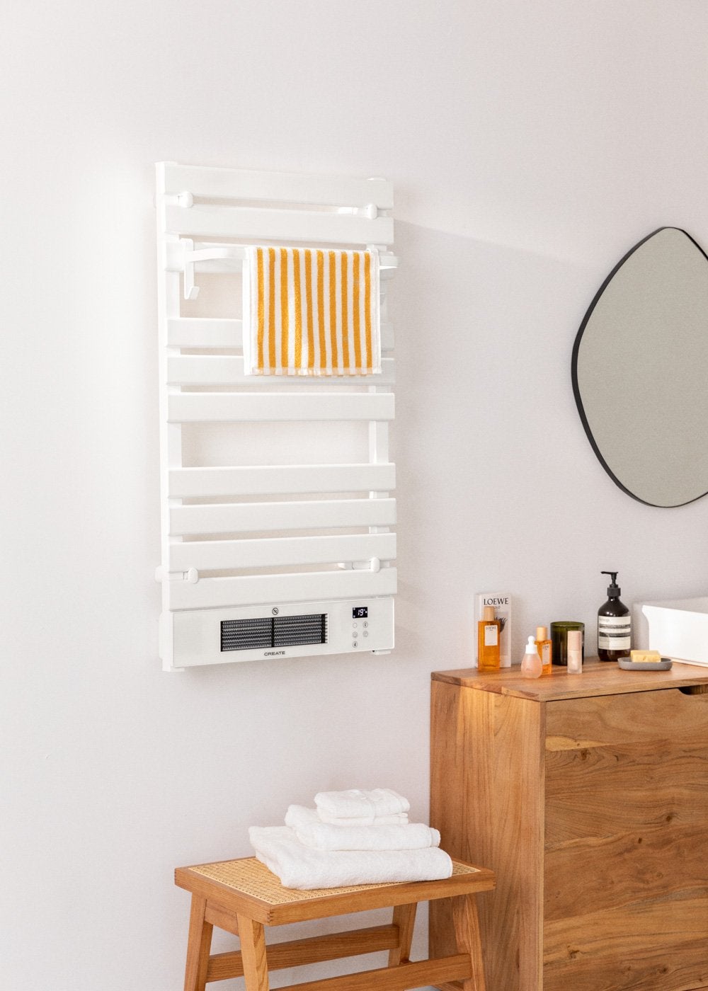 CREATE - WARM TOWEL PRO - Elektryczny grzejnik-wieszak ze sterowaniem Wi-Fi 1500W - Blanc