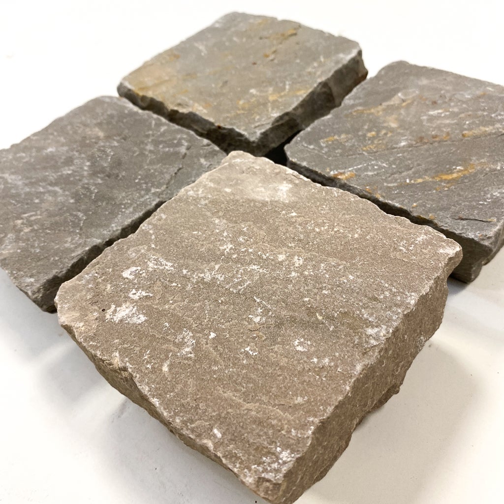 Pavé pierre naturelle Grès Kandla Gris 14x14cm Ep. 3 à 5cm - Vendu au m² - 3