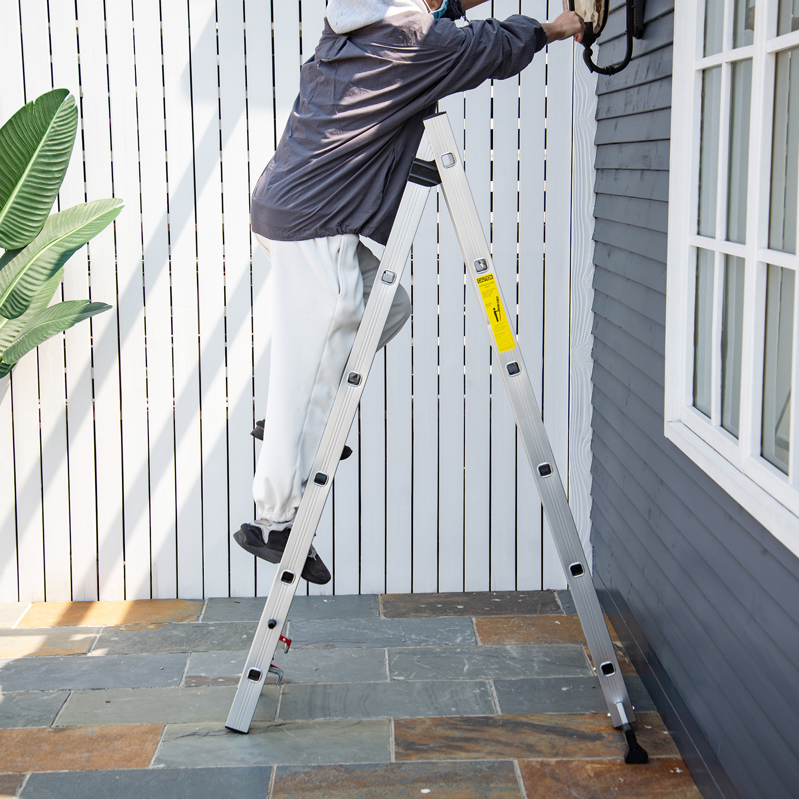 Échelle multifonctions en aluminium 2,5 m, pliable et portable, pied antidérapant, charge max. 150 kg, argent - 3