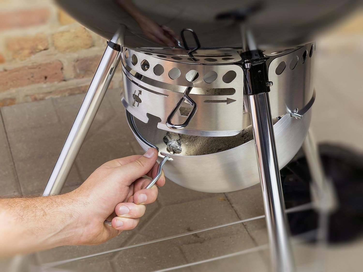 systèmes de Nettoyage One Touch de 57 cm, compatibles avec Les pièces de Barbecue Weber, 7444 Weber Kettle Barbecues - 3