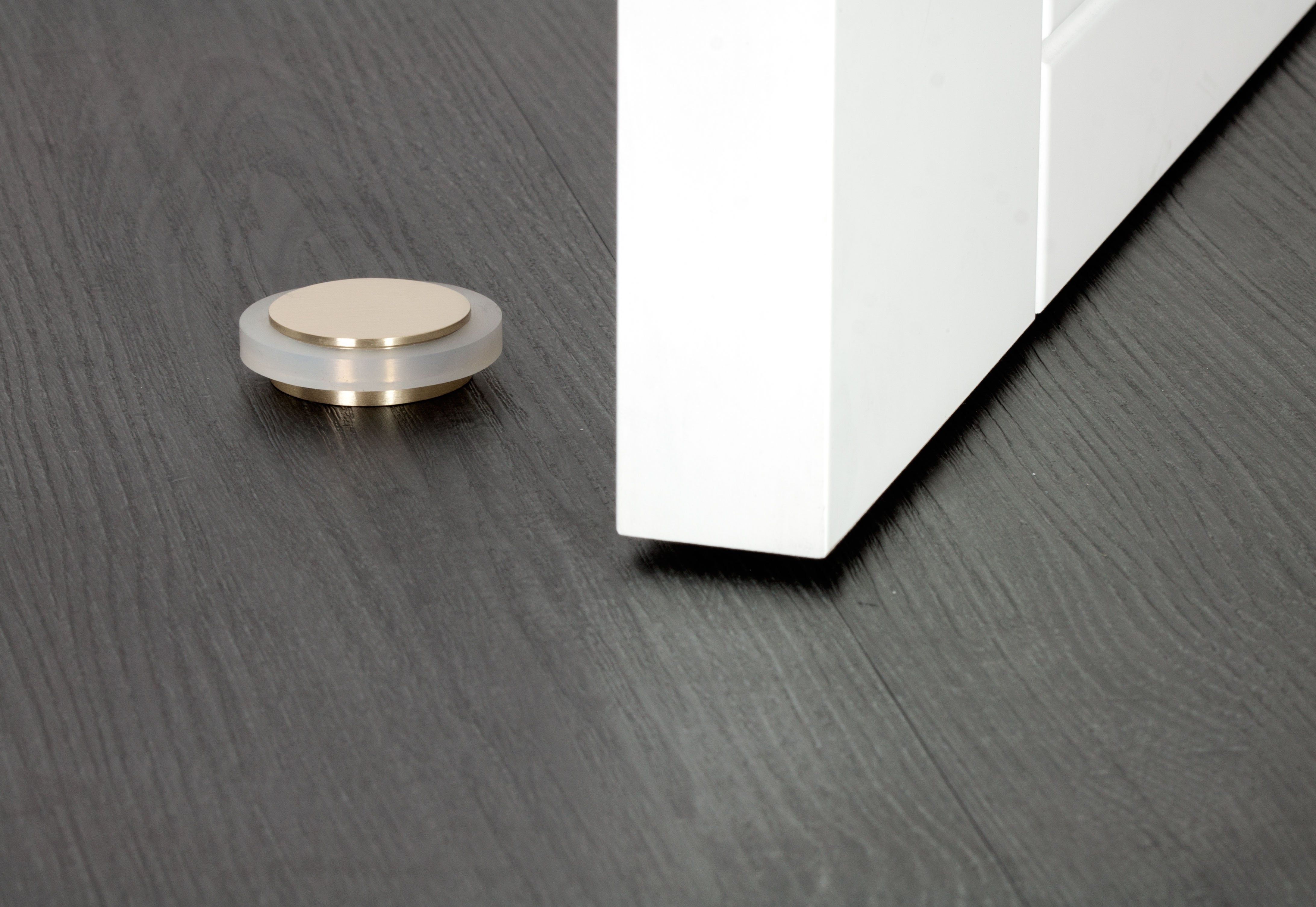 Butée de porte 35 x 12 mm pour sol, laiton avec caoutchouc de protection blanc, adhésif, EVI Herrajes - 2