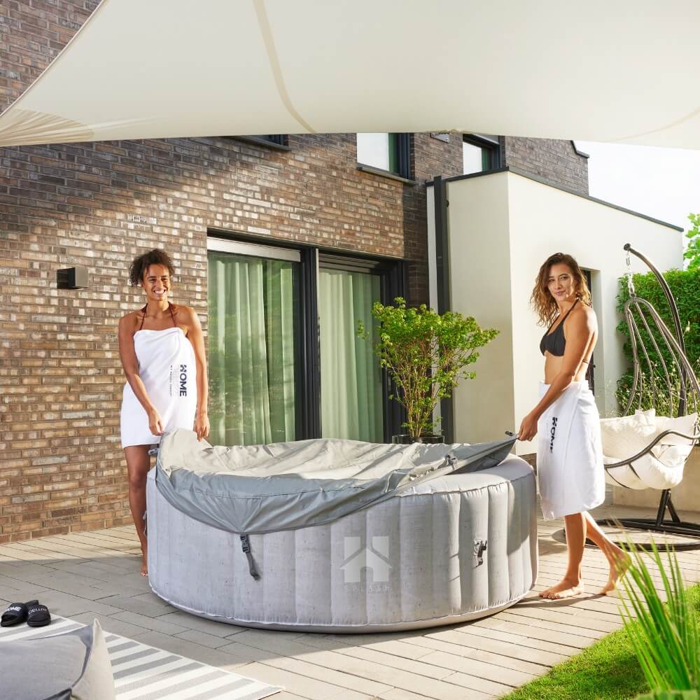 HOME DELUXE - Spa extérieur - SPLASH + coussins, porte-boissons et pare-soleil - Couleur : beige - ⌀ 208 cm, 130 jets d'air - avec couverture, kit de - 5