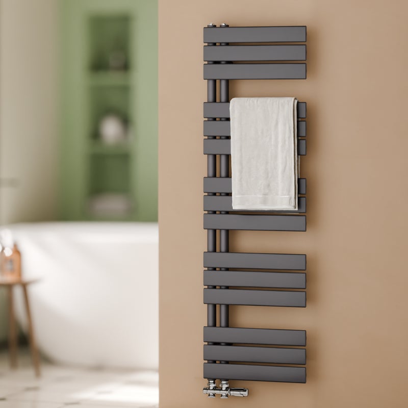 Grzejnik łazienkowy drabinkowy na ciepłą wodę - Stalowy z podłączeniem środkowym - Kolor antracytowy - Wymiary 1320 x 400 mm - Moc 598 W