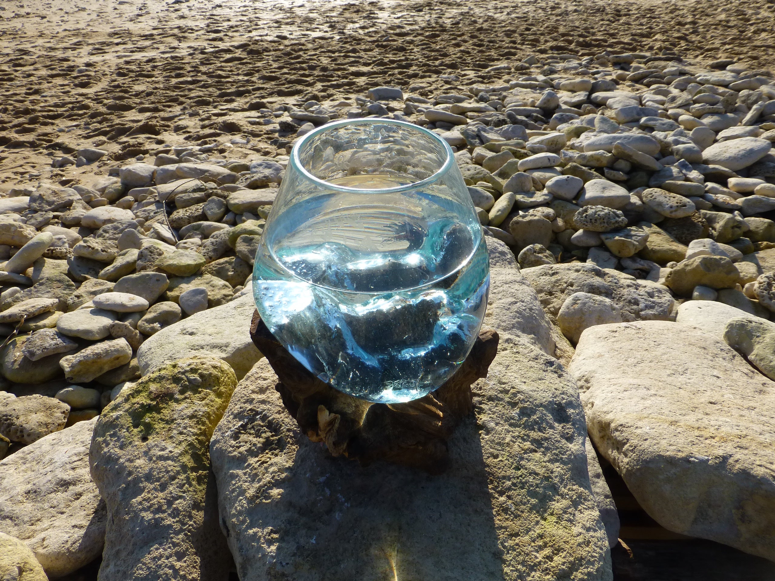 vase ou aquarium en verre soufllé sur racine de bois, hauteur environ 25cm, modèle unique - 5