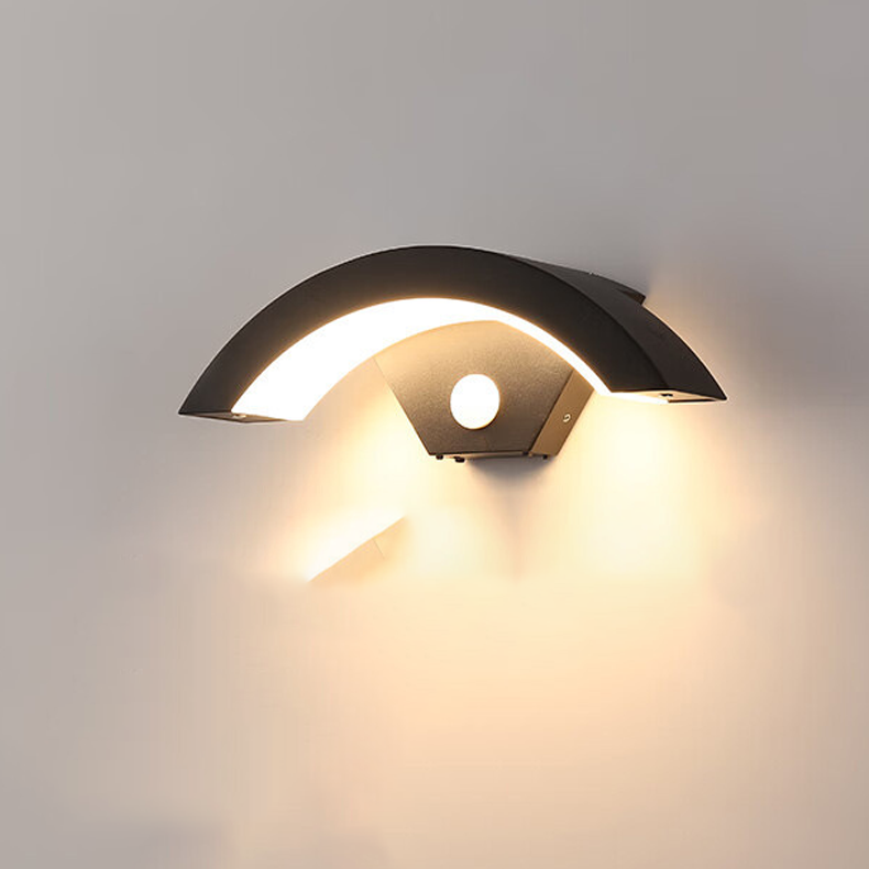 Applique da esterno con sensore crepuscolare nera moderna, Luana, IP43