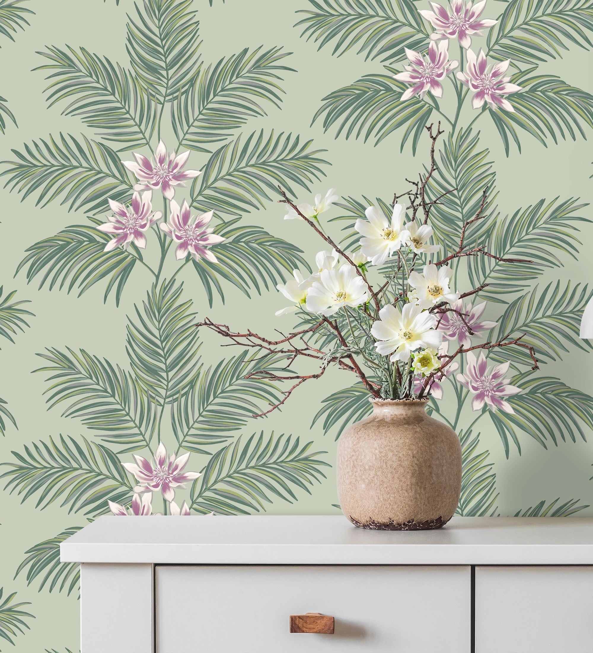 Papel pintado de hojas de palmera con flores estilo tropical color verde claro - malibu palms 682363 de gaulan - rollo de 10 m x 0,53 m
