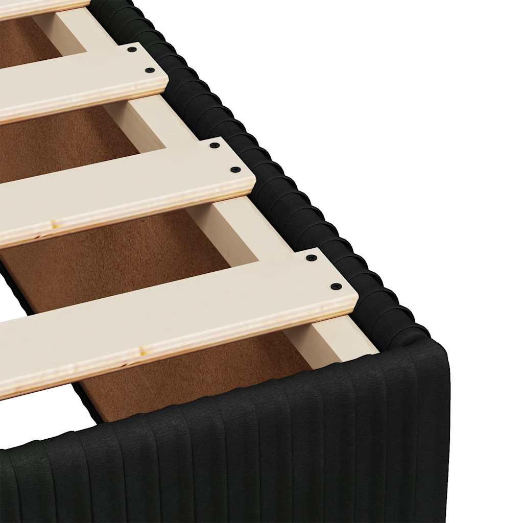 Cadre de lit sans matelas noir 200 x 200 cm en velours - 7
