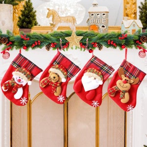 Chaussettes De Noël à Remplir – Lot De 4 – Motifs Père Noël, Bonhomme De Neige, Cerf, Ours – 23x16 Cm – Tissu Doux