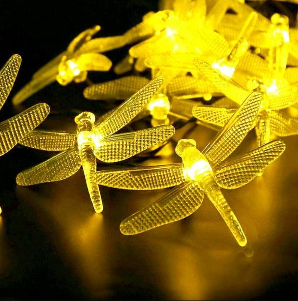 Wodoszczelna solarna girlanda świetlna zewnętrzna o długości 6,7 m, 30 diod LED w kształcie kryształowych ważek, do patio, domu i ogrodu