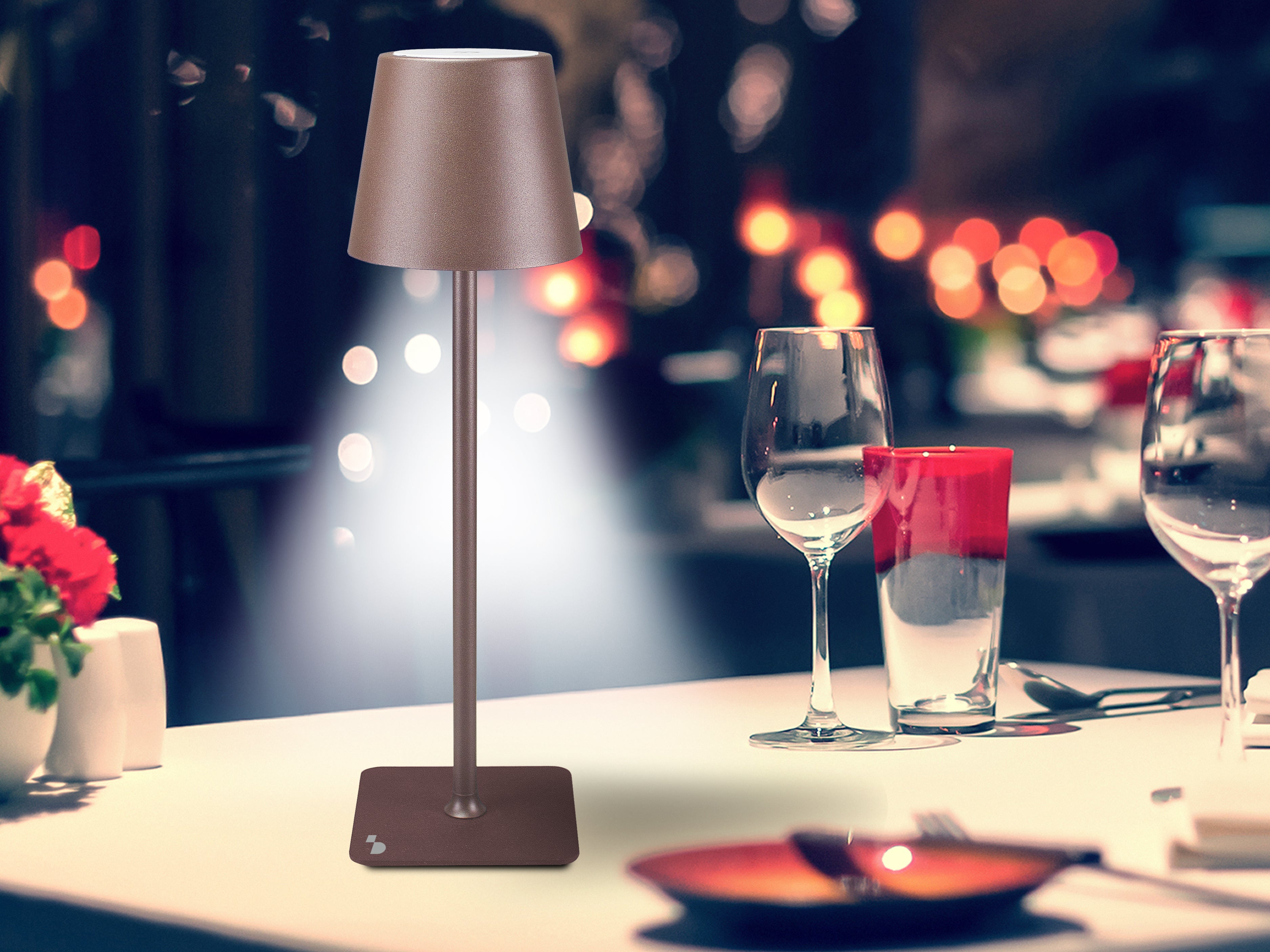 BEPER P201UTP120 Lampada da Tavolo Senza Fili 2in1, Lampada Touch da Scrivania, 1,5W, Adattatore per bottiglie incluso, Corten - 6