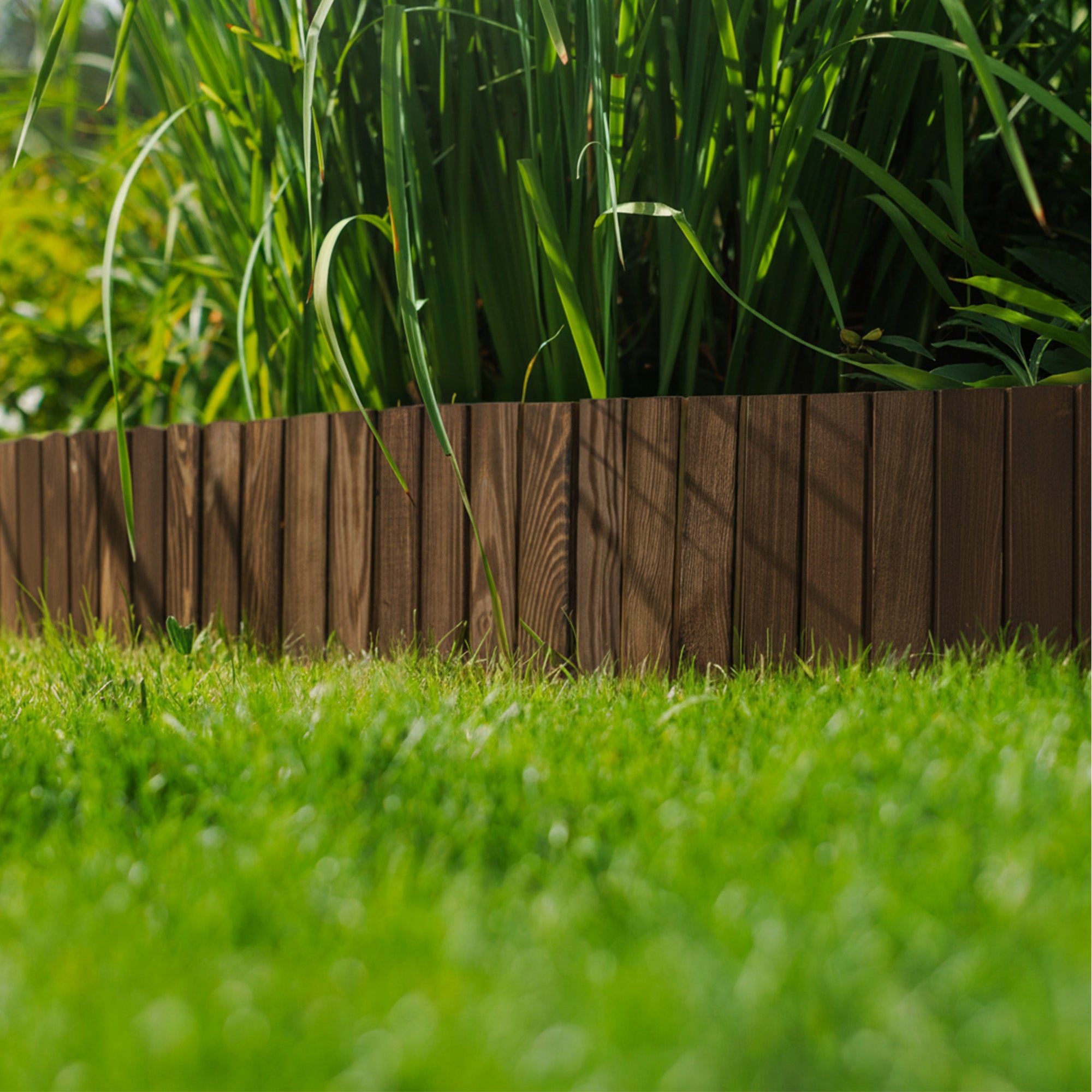 BOGATECO Lot de 3 bordures de jardin en bois avec lattes | 20 cm de haut et 112 cm de long | Bordure de jardin ou délimitation d'allée | Brun - 5
