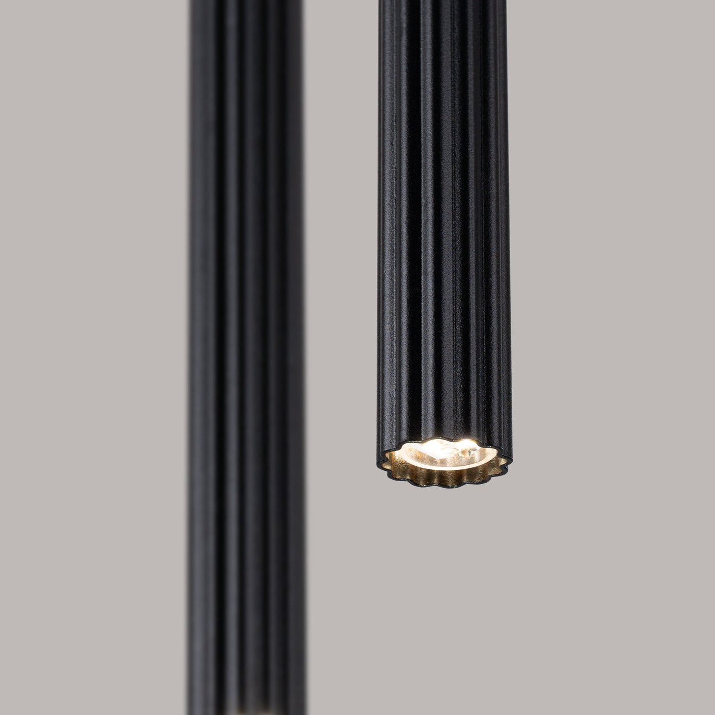 Lampa sufitowa ryflowana ARCHE czarna 2xG9x8W metal wym:118x15x15cm IP20 Sollux Lighting - 5