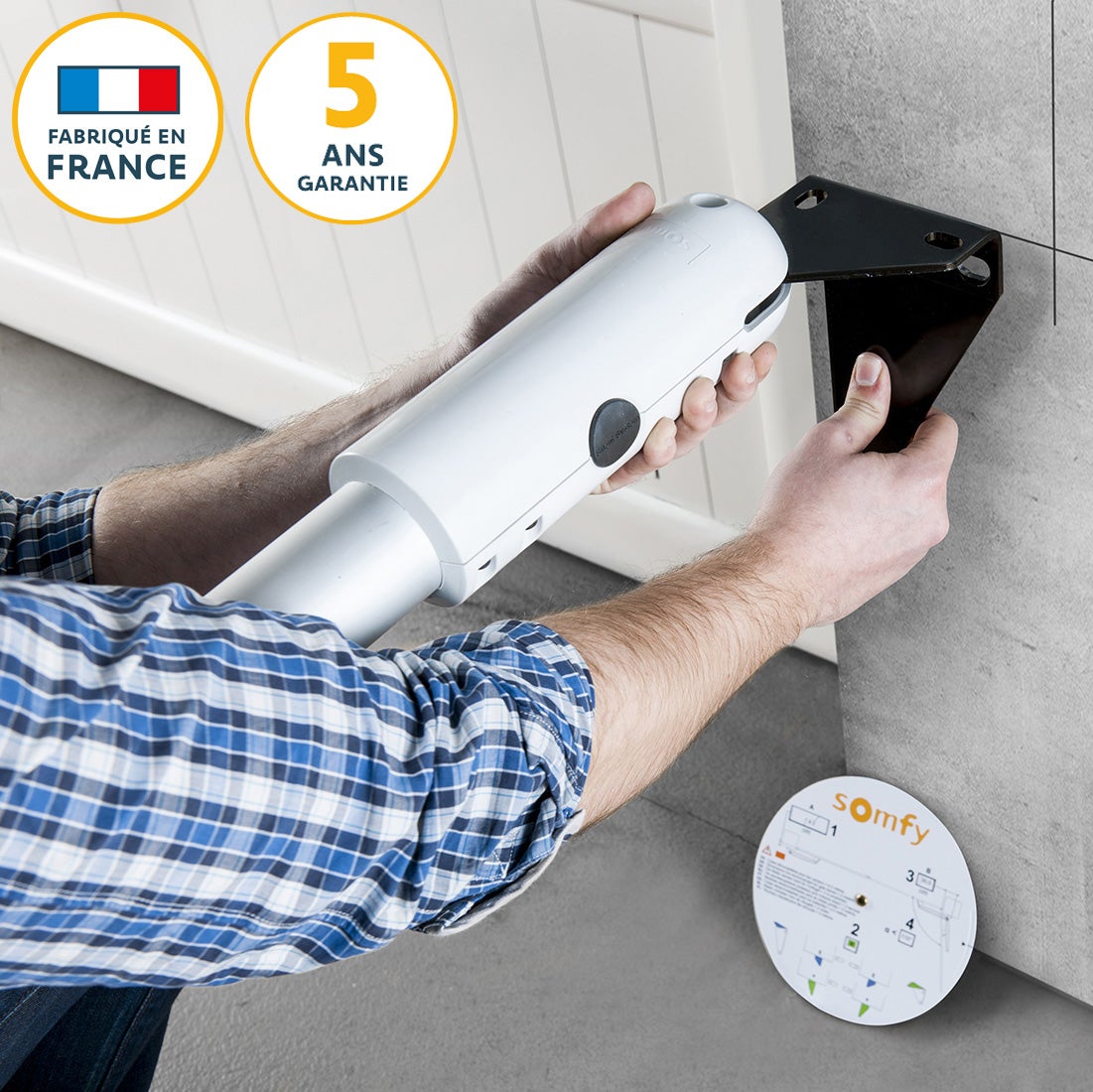 Somfy - Motorisation de portail battant à vérin SGS Essential RTS - Livrée avec 2 télécommandes Keypop, feu orange, photocellules et batterie de - 3