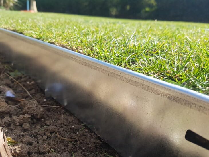 Casetta da giardino in acciaio zincato Burgas, superficie totale 4.59