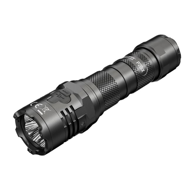 Nitecore P20iX Lampe de poche tactique noire LED