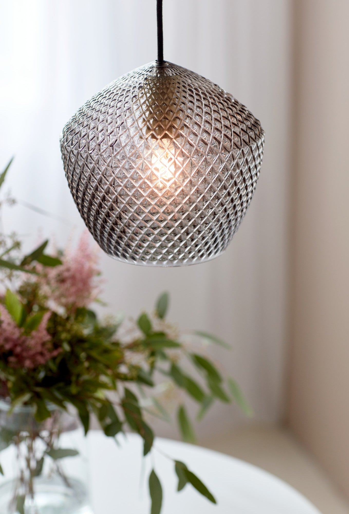 Lampă de tavan Orbiform alamă cu sticlă fumurie - 2010673047