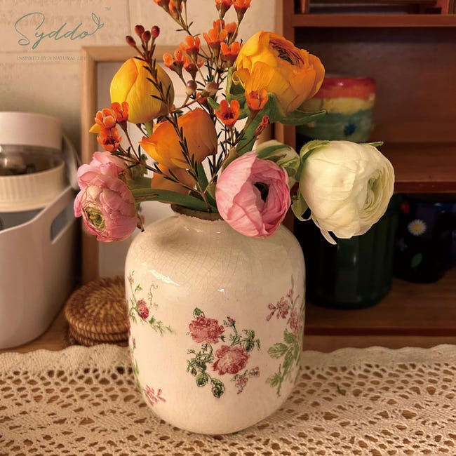 Piccoli Vasi in Porcellana Tradizionale Cinese Verde Smaltata con Fiori Colorati per Decorazioni da Tavolo e Console Piccoli Vasi in Porcellana Tradizionale Cinese Verde Smaltata con Fiori Colorati per Decorazioni da Tavolo e Console