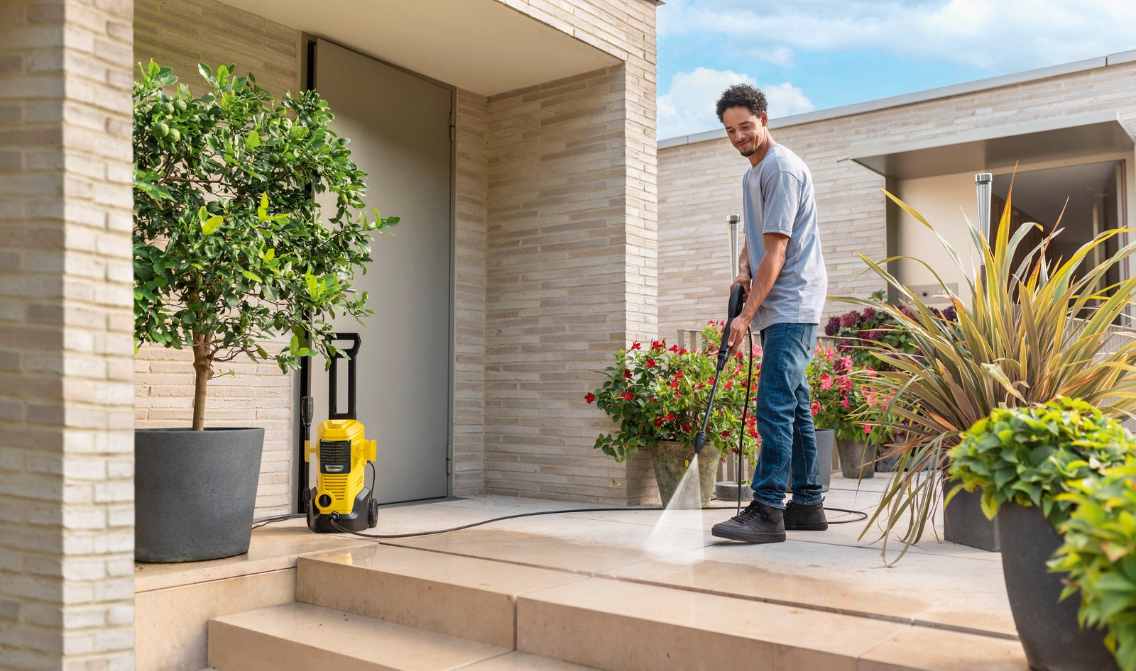 Nettoyeur haute pression Karcher K 3 FJ - 120 bars - 380 L/h - canon à mousse et détergent universel 1l - 3