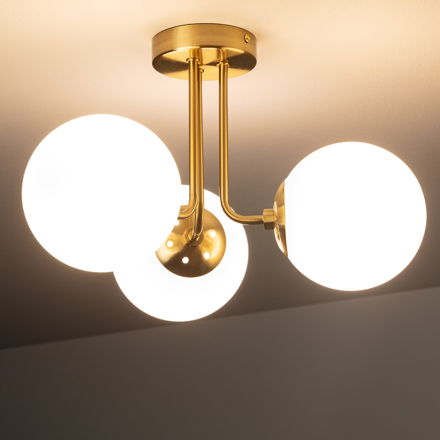 Plafonnier Moonlight Brass | Métal et Verre | 3 Spots pour Ampoules E27 | Installation Intérieure IP20 | Design Élégant pour Salon - 4