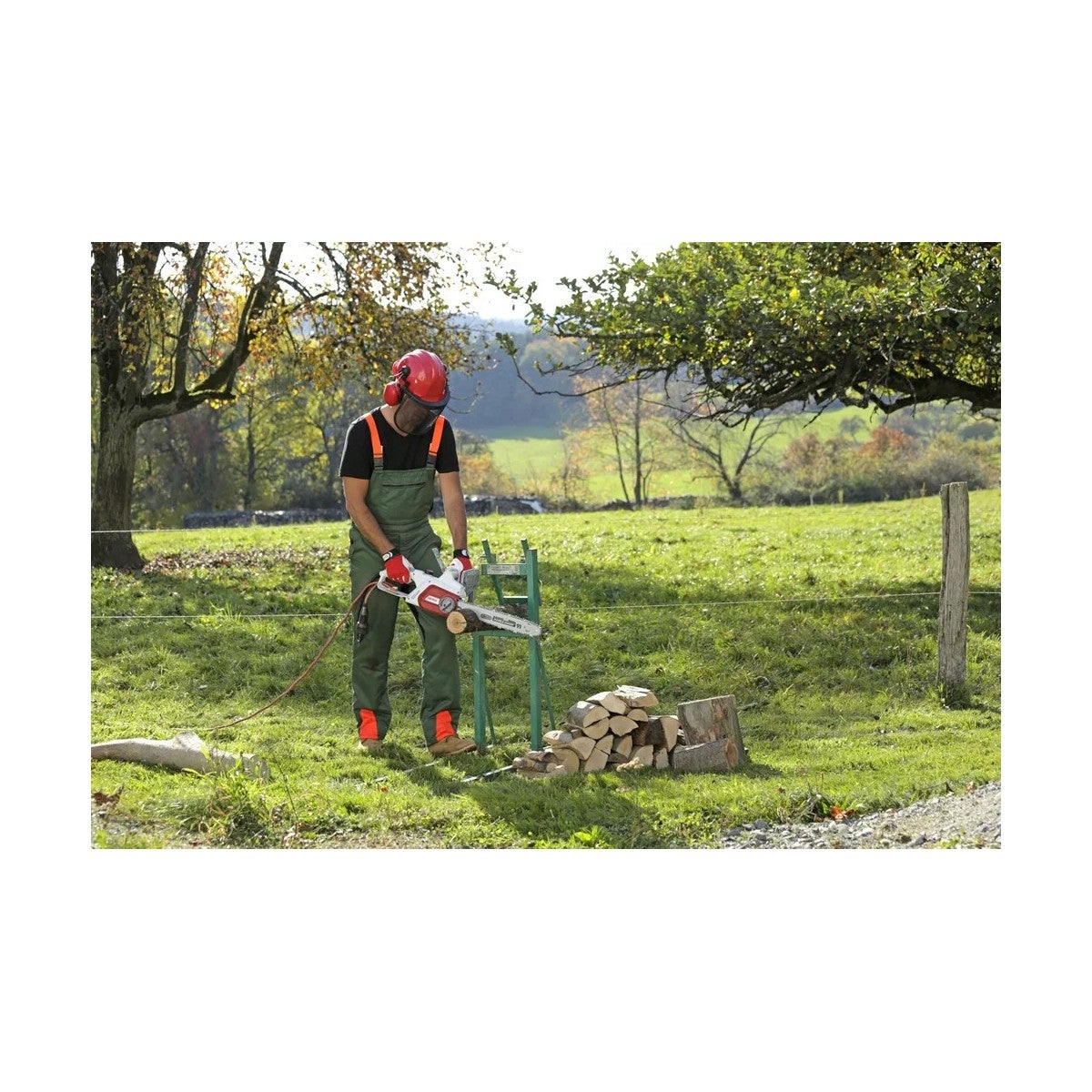 Motosega elettrica 2200 W con barra TRILINK 40 cm, taglio rapido, antivibrazione, tensione catena senza attrezzi, lubrificazione automatica IKRA - 5