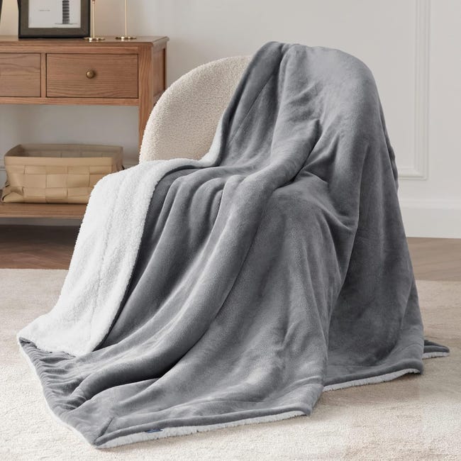 Plaid Canapé Polaire Doux 230x270cm - Couverture Lit Grande Taille Grise Flanelle
