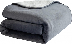 PiccoCasa Coperta Per Cani Morbidissima In Pile 75x100 Cm - Lavabile, Calda E Perfetta Per Divano E Auto (Arancione)