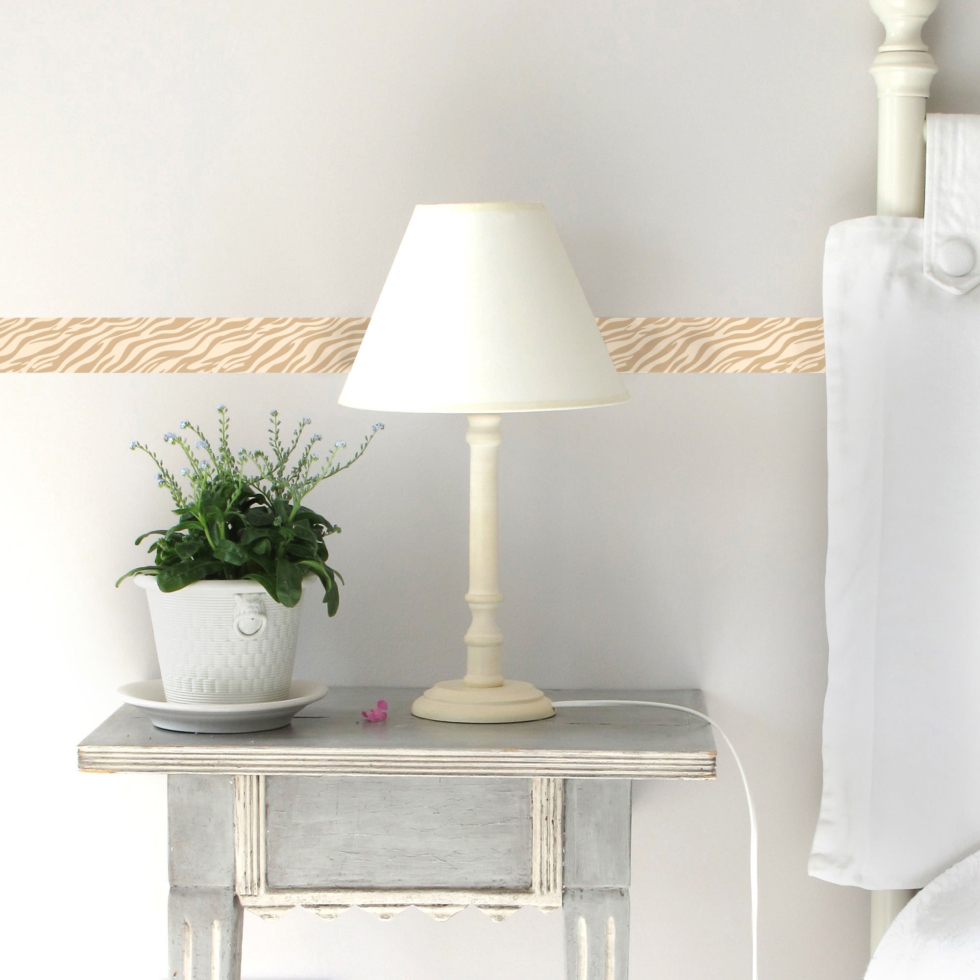 Cenefa adhesiva decorativa, cebra elegante para una tendencia exótica moderna, 5 cm x 300 cm - 4