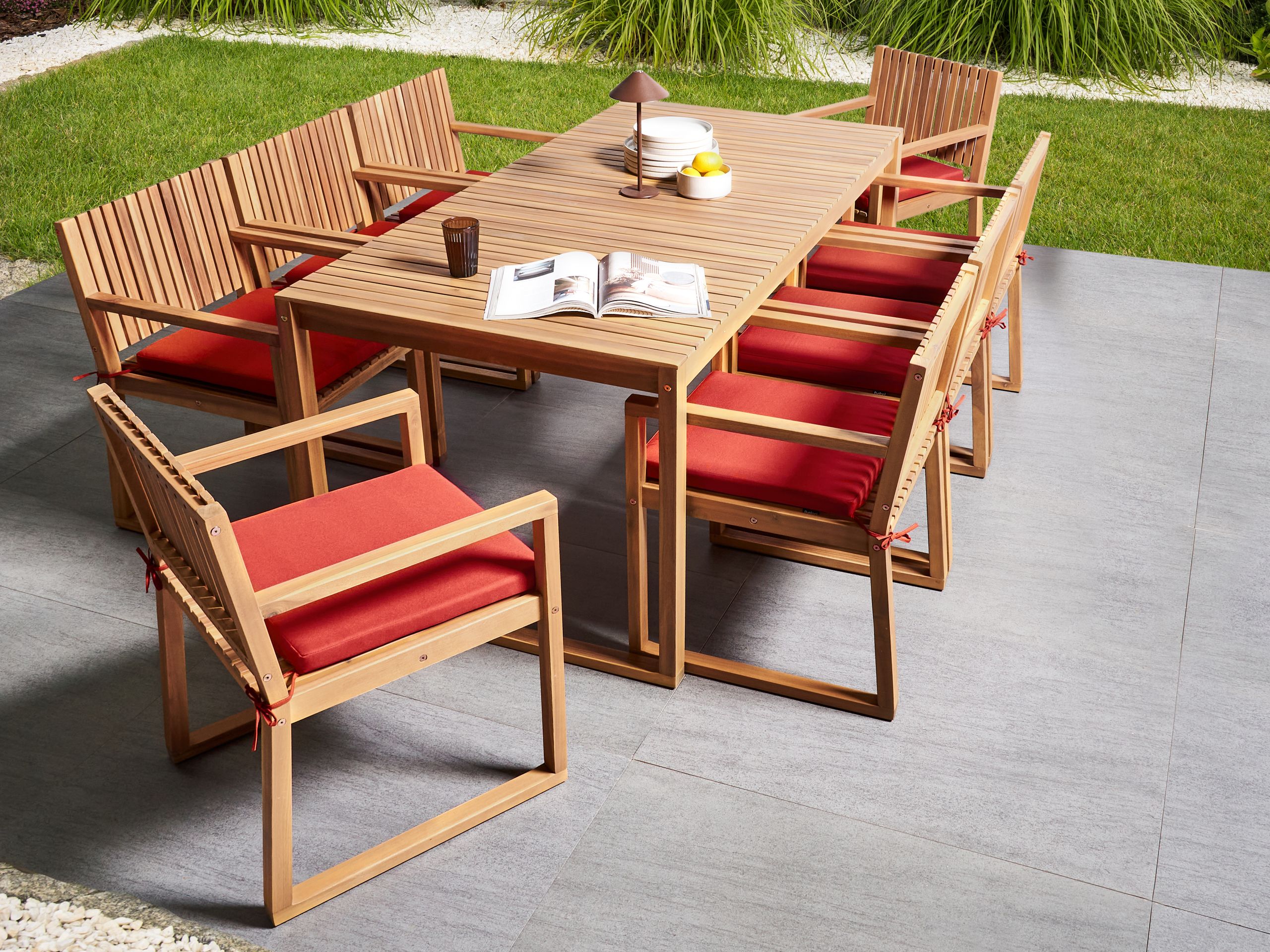 Set dining pentru grădină cu 8 locuri SASSARI PREMIUM Roșu Lemn de acacia certificat cu perne