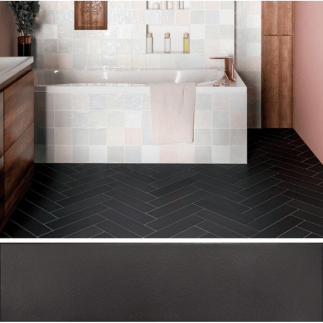 Carrelage sol / mur pose baton rompu chevron uninoir anthracite mate STROMBOLI BLACK CITY (vendu par boite de 0.65m2)