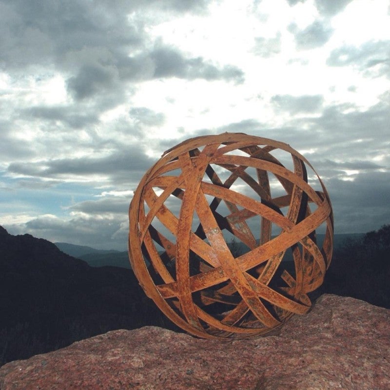 Boule De Feu En Métal Patiné – Décoration De Jardin 30 X 30 X 30 Cm, Sculpture Extérieure, Pour Ambiance Chaleureuse Et Foyer