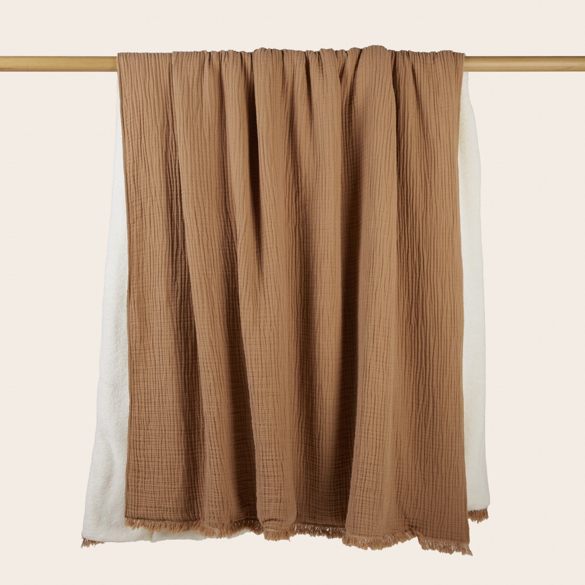 Plaid en Gaze de coton unie doublée de polaire NOORFOLK Marron 140x200 cm - 5