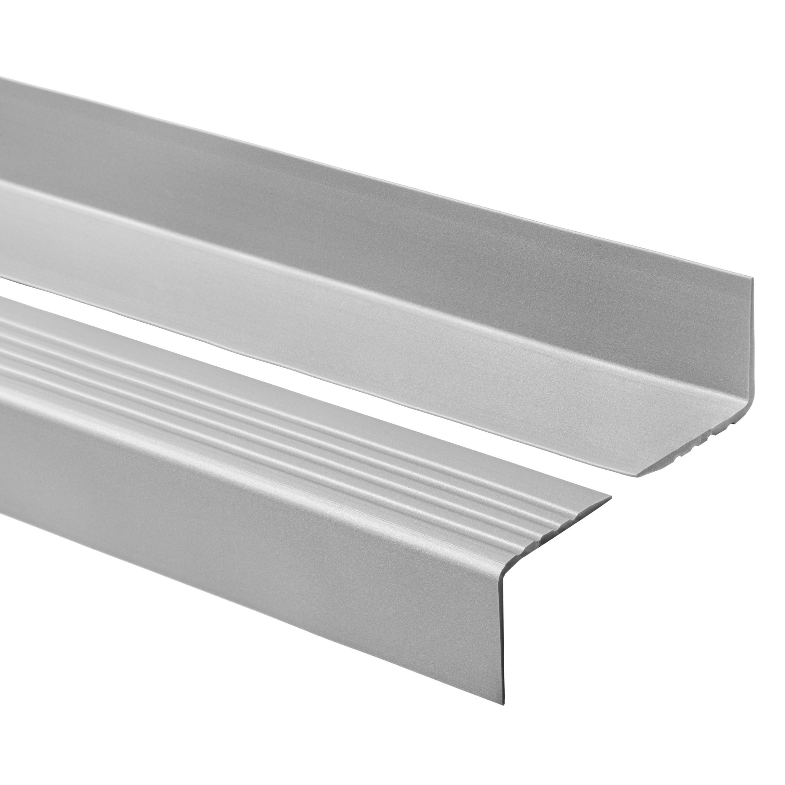 Profil schodowy 50x42 mm PVC na krawędzie stopni antypoślizgowy - 150 cm, srebrny